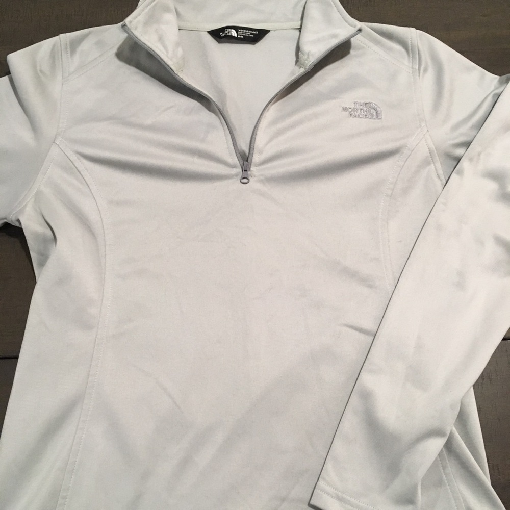 NORTH FACE long sleeve top